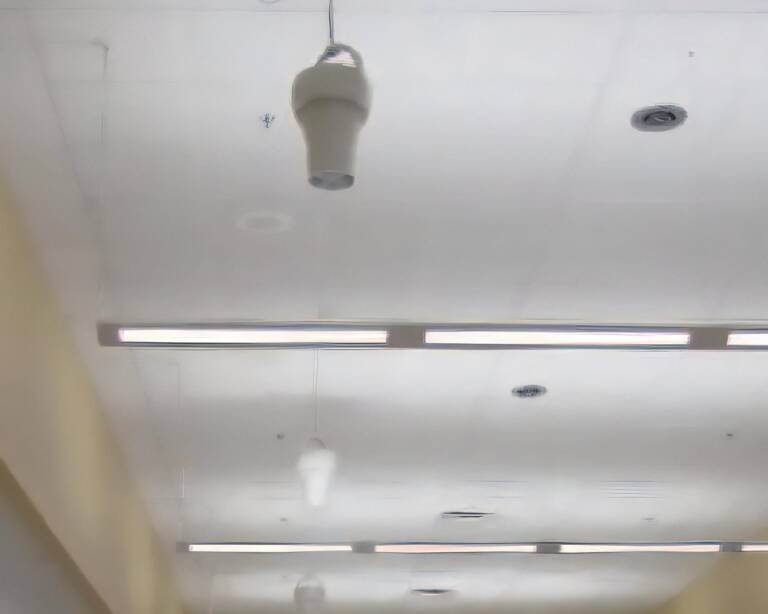 Enhancing energy efficiency at food market