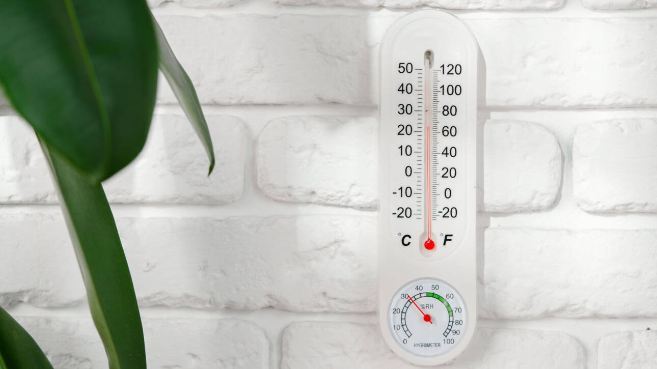 How Daily Temperature Fluctuations Increase Energy Costs and Damage HVAC Systems